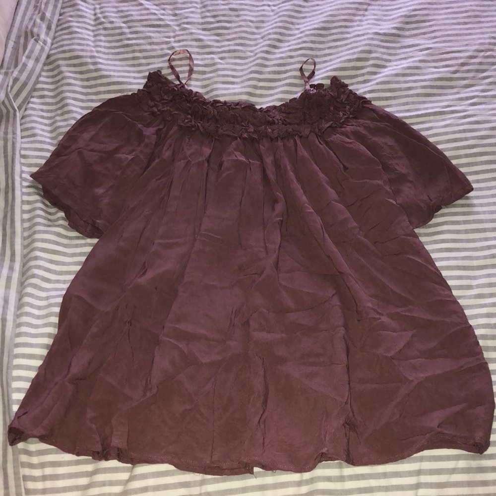 She & Sky - Off the Shoulder Top